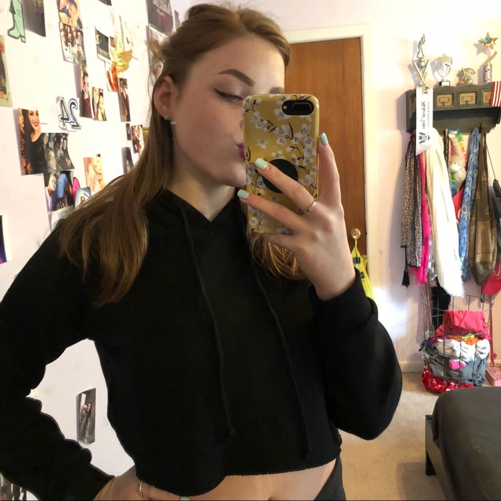 Black crop sweater